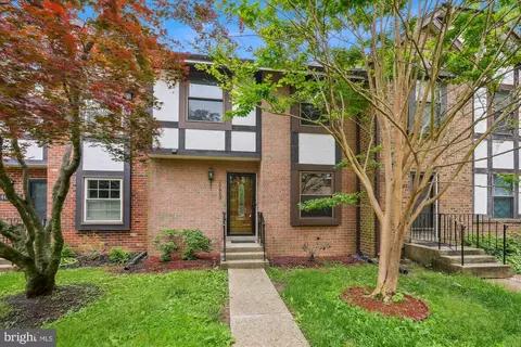 10903 Pebble Run Dr, Silver Spring, MD 20902