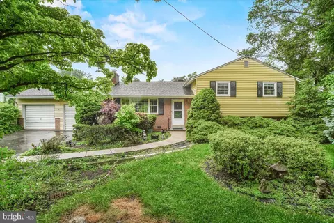 704 Ednor Rd, Ashton, MD 20861