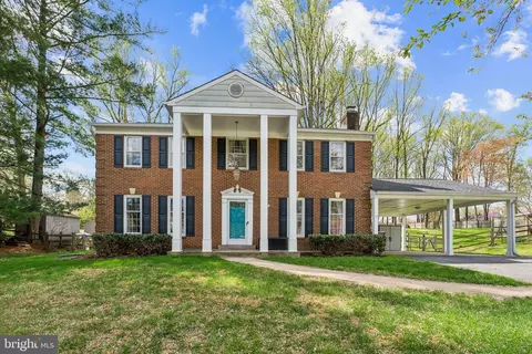 4404 Custis Dr, Rockville, MD 20853