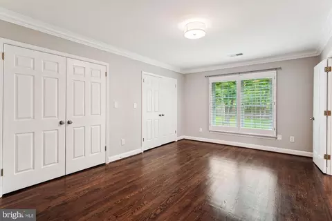 Bedroom - 9801 Hall Rd, Potomac, MD 20854 photo 4 of 10