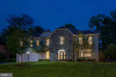 9801 Hall Rd, Potomac, MD 20854