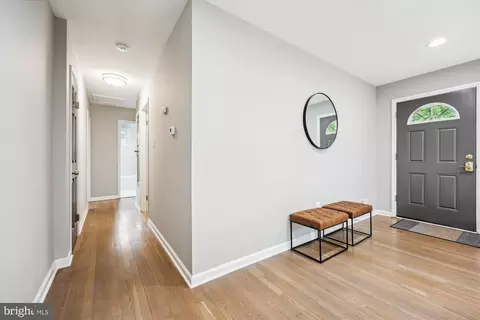 Entry Way - 10916 Lombardy Rd, Silver Spring, MD 20901 photo 1 of 2