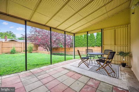 Exterior - 10916 Lombardy Rd, Silver Spring, MD 20901 photo 4 of 12
