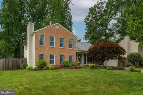 18204 Queen Elizabeth Dr, Olney, MD 20832