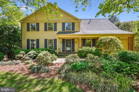 11600 Hitching Post Ln, North Bethesda, MD 20852