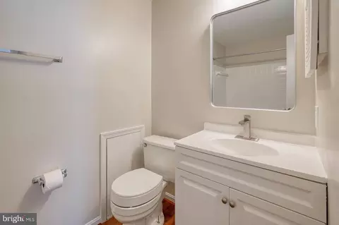 Bath - 2807 Ashmont Ter, Silver Spring, MD 20906 photo 3 of 5