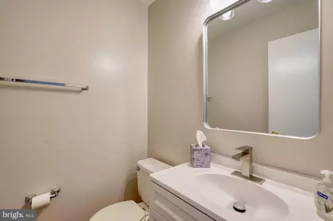 Bath - 2807 Ashmont Ter, Silver Spring, MD 20906 photo 1 of 5