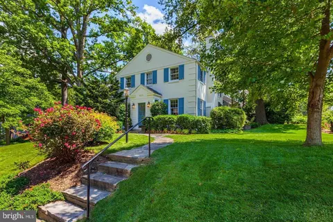 6008 Wynnwood Rd, Bethesda, MD 20816
