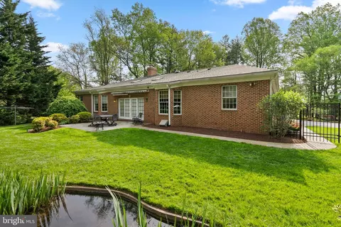 Exterior - 16216 Whitehaven Rd, Silver Spring, MD 20906 photo 5 of 7