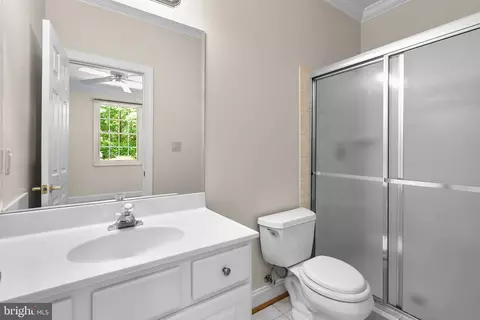Bath - 16216 Whitehaven Rd, Silver Spring, MD 20906 photo 5 of 6
