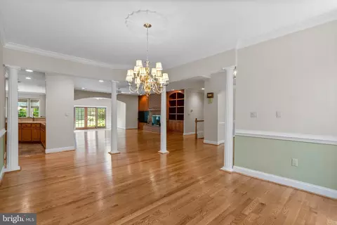 Living - 16216 Whitehaven Rd, Silver Spring, MD 20906 photo 3 of 8
