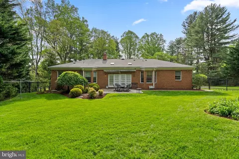 Exterior - 16216 Whitehaven Rd, Silver Spring, MD 20906 photo 4 of 7