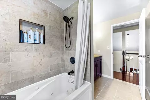 Bath - 1604 Gamewell Rd, Silver Spring, MD 20905 photo 5 of 6