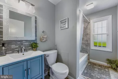 Bath - 1604 Gamewell Rd, Silver Spring, MD 20905 photo 1 of 6