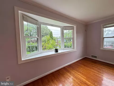 Living - 3321 Clay St, Silver Spring, MD 20902 photo 1 of 6