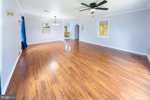 Living - 3321 Clay St, Silver Spring, MD 20902 photo 4 of 6