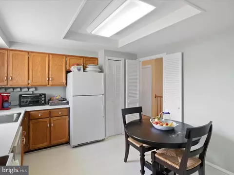 2 Darnell Ct, Olney, MD 20832 photo 10