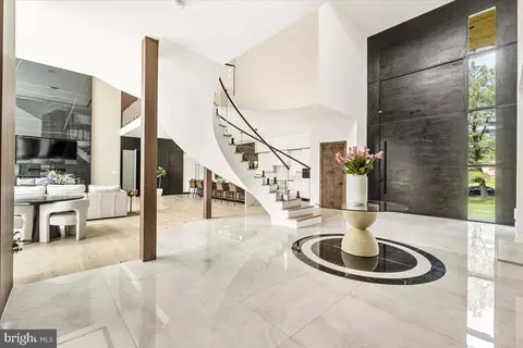 Entry Way - 15807 Thompson Rd, Silver Spring, MD 20905 photo 4 of 12