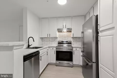 18521 Boysenberry Dr #242-172, Gaithersburg, MD 20879