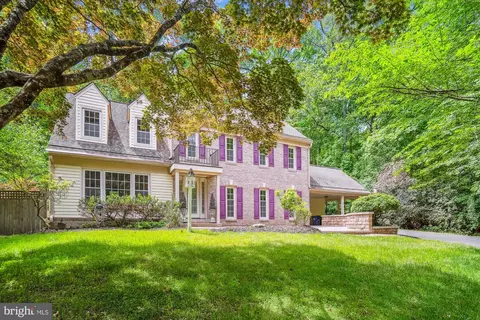 4826 Cherry Valley Dr, Rockville, MD 20853