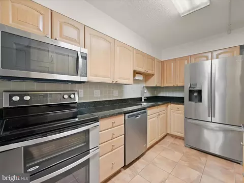 Kitchen - 15107 Interlachen Dr #2-919, Silver Spring, MD 20906 photo 1 of 2