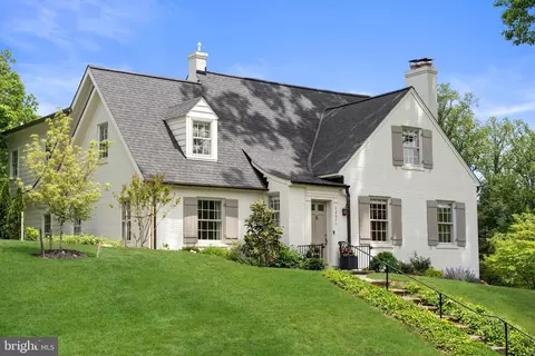 3207 Leland St, Chevy Chase, MD 20815
