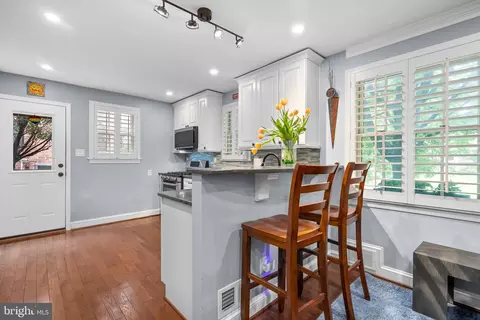 Kitchen - 9911 Edgehill Ln, Silver Spring, MD 20901 photo 1 of 2