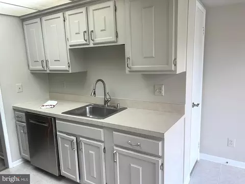 Kitchen - 15300 Beaverbrook Ct #88-2B, Silver Spring, MD 20906 photo 2 of 4