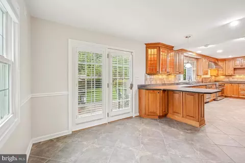 14208 Burning Bush Ln, Silver Spring, MD 20906 photo 14