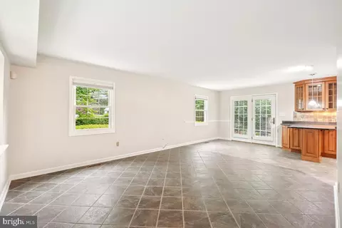 14208 Burning Bush Ln, Silver Spring, MD 20906 photo 11