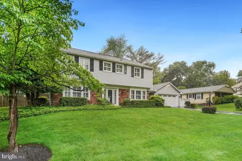14208 Burning Bush Ln, Silver Spring, MD 20906 photo 3