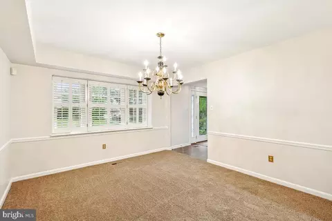 14208 Burning Bush Ln, Silver Spring, MD 20906 photo 10
