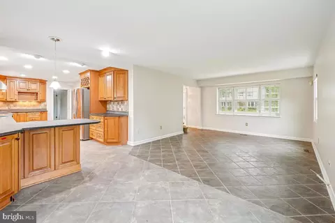 14208 Burning Bush Ln, Silver Spring, MD 20906 photo 15