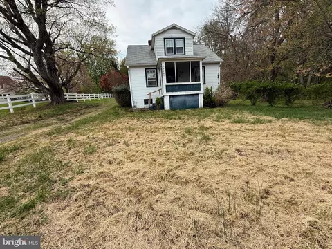 15901 River Rd, Poolesville, MD 20837