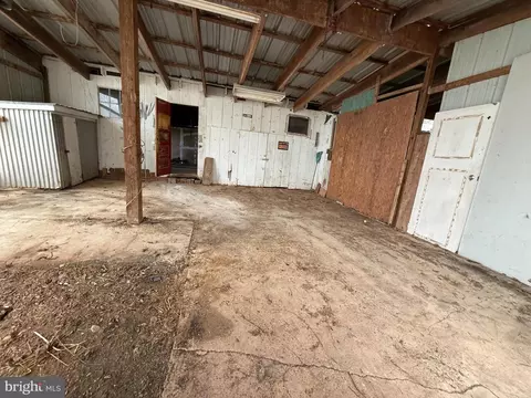 Other - 15901 River Rd, Poolesville, MD 20837 photo 5 of 12