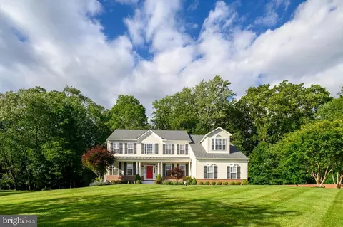 9609 Low Meadow Dr, Gaithersburg, MD 20882