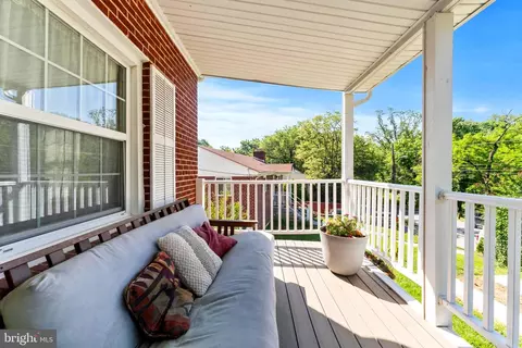 9307 Biltmore Dr, Silver Spring, MD 20901 photo 2