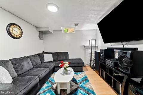 9307 Biltmore Dr, Silver Spring, MD 20901 photo 18