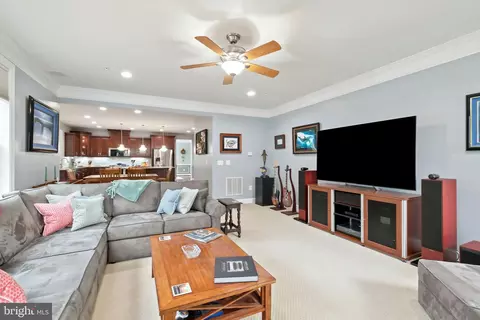 7 Heartwood Ter, Olney, MD 20832 photo 16