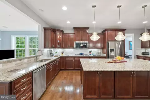7 Heartwood Ter, Olney, MD 20832 photo 9