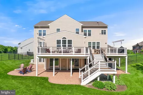 7 Heartwood Ter, Olney, MD 20832 photo 2