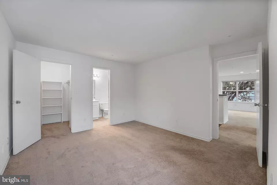  18504 Boysenberry Dr #165-95, Gaithersburg, MD 20879 photo 18