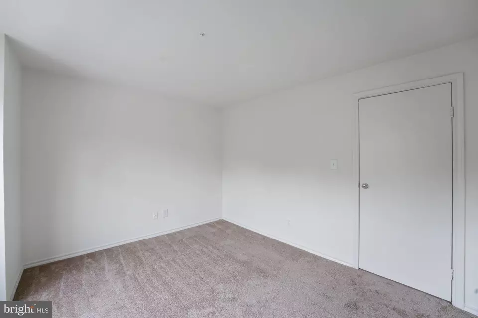  18504 Boysenberry Dr #165-95, Gaithersburg, MD 20879 photo 11