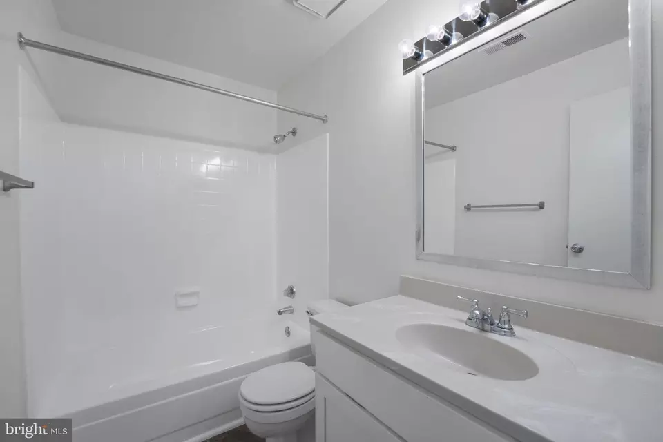  18504 Boysenberry Dr #165-95, Gaithersburg, MD 20879 photo 15