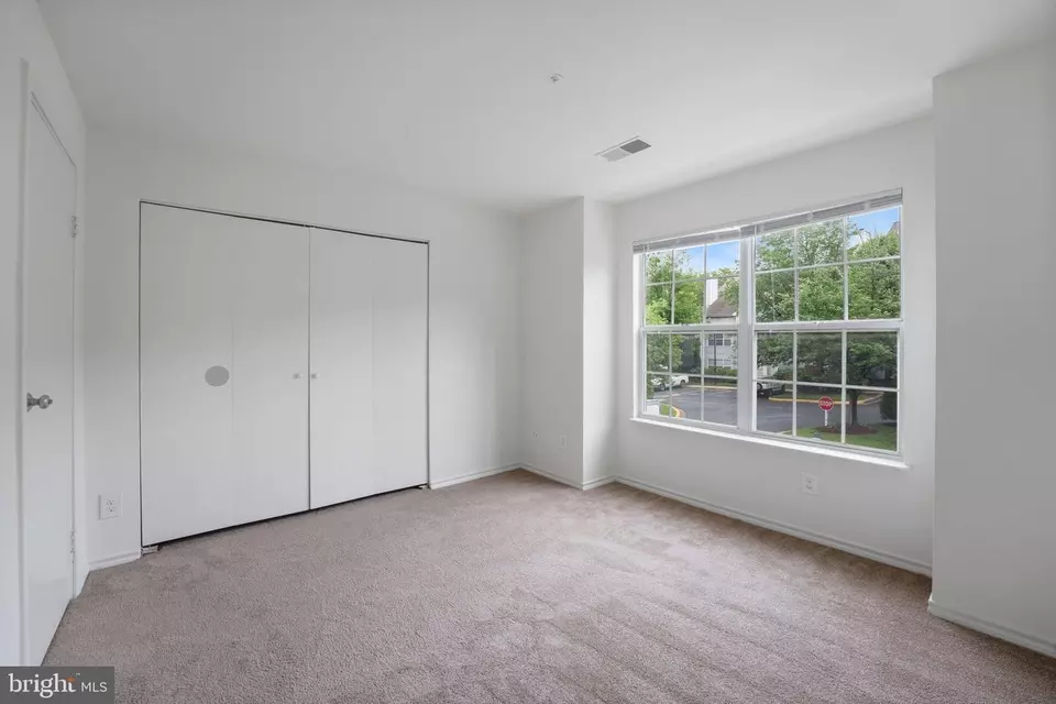  18504 Boysenberry Dr #165-95, Gaithersburg, MD 20879 photo 13