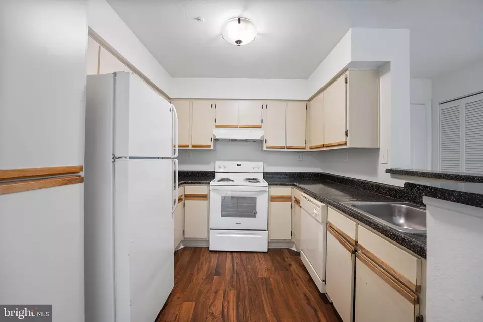  18504 Boysenberry Dr #165-95, Gaithersburg, MD 20879 photo 9