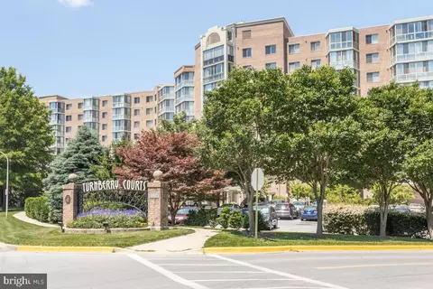 3005 S Leisure World Blvd #314, Silver Spring, MD 20906