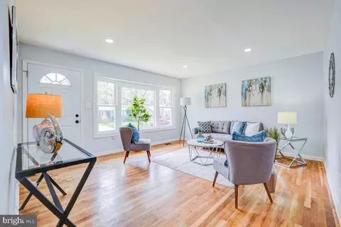 2654 Cory Ter, Silver Spring, MD 20902 photo 3
