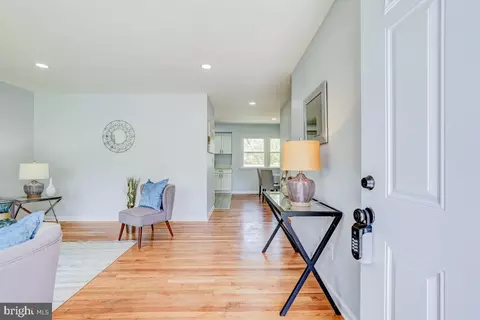 2654 Cory Ter, Silver Spring, MD 20902 photo 2