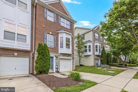 Exterior - 3334 Castle Ridge Cir #8, Silver Spring, MD 20904 photo 5 of 6